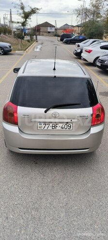Toyota Corolla 2004, 298,000 km - 1.4 l - Şirvan