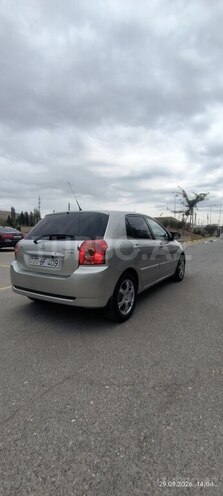 Toyota Corolla 2004, 298,000 km - 1.4 l - Şirvan