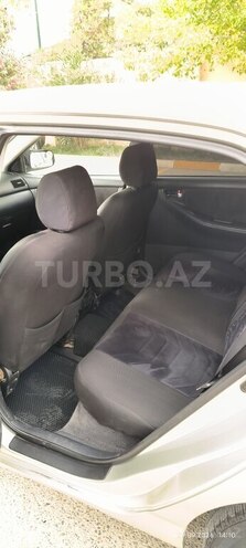 Toyota Corolla 2004, 298,000 km - 1.4 l - Şirvan