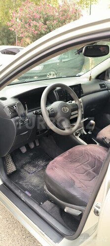 Toyota Corolla 2004, 298,000 km - 1.4 l - Şirvan