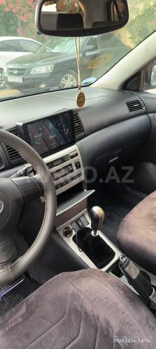 Toyota Corolla 2004, 298,000 km - 1.4 l - Şirvan