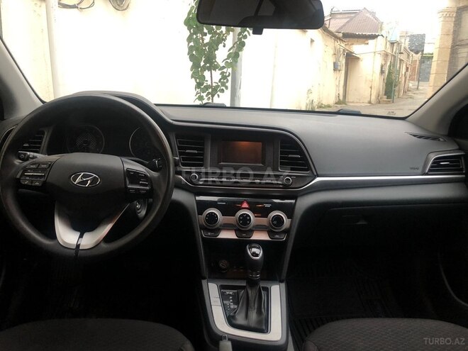 Hyundai Elantra 2018, 223,699 km - 2.0 l - Bakı