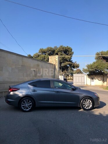 Hyundai Elantra 2018, 223,699 km - 2.0 l - Bakı