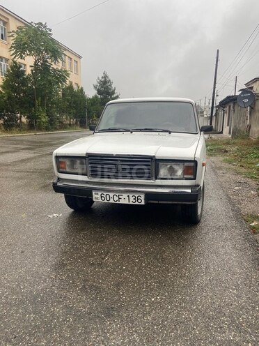 LADA (VAZ) 2107 2004, 45,000 km - 1.6 l - Quba