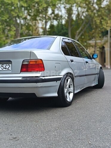 BMW 318 1992, 395,700 km - 1.8 л - Mingəçevir