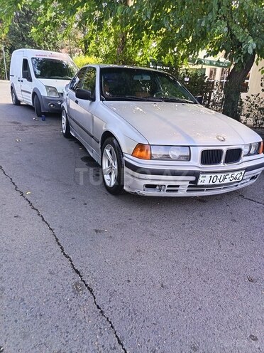 BMW 318 1992, 395,700 km - 1.8 л - Mingəçevir