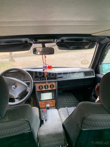Mercedes 190 1991, 224,650 km - 2.0 l - Samux