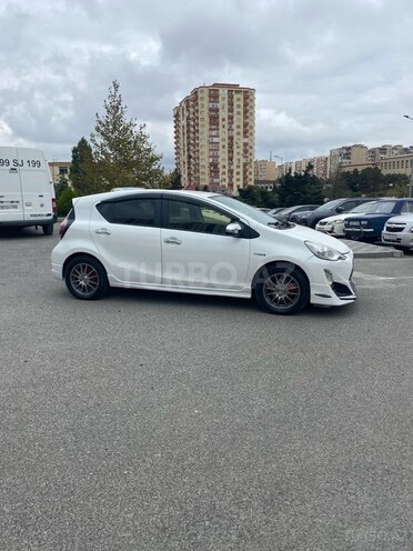 Toyota Aqua 2017, 264,000 km - 1.5 l - Bakı