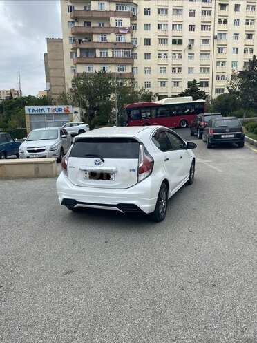 Toyota Aqua 2017, 264,000 km - 1.5 l - Bakı