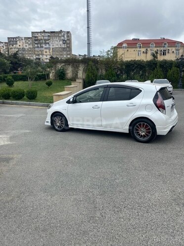 Toyota Aqua 2017, 264,000 km - 1.5 l - Bakı