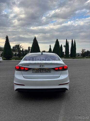 Hyundai Elantra 2016, 130,000 km - 2.0 l - Gəncə