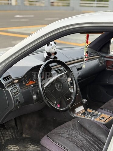 Mercedes E 250 1998, 550,000 km - 2.5 л - Ağcabədi