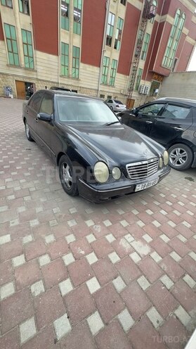 Mercedes E 200 2000, 257,000 km - 2.0 л - Bakı