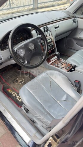 Mercedes E 200 2000, 257,000 km - 2.0 л - Bakı