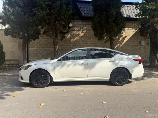 Nissan Altima 2019, 111,000 km - 2.0 l - Bakı