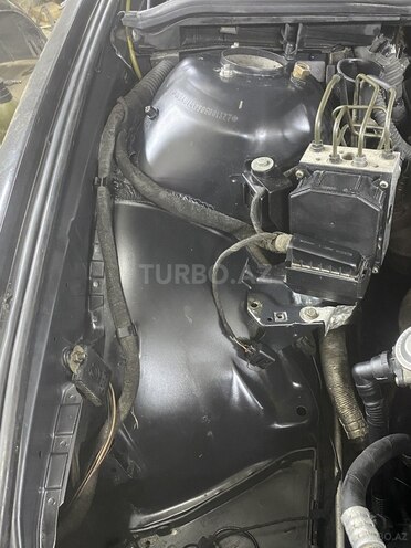 BMW 525 2001, 355,555 km - 2.5 l - Sumqayıt