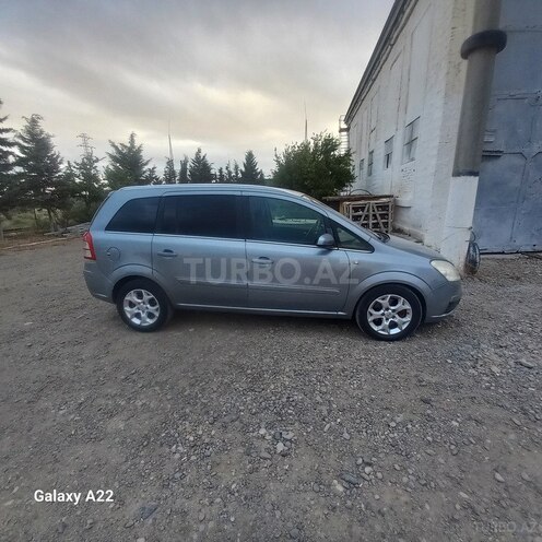 Opel Zafira 2005, 225,000 km - 2.2 l - Bakı