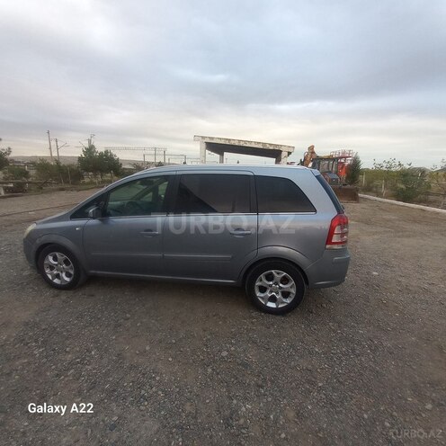 Opel Zafira 2005, 225,000 km - 2.2 l - Bakı