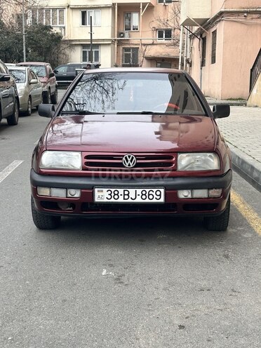 Volkswagen Vento 1994, 207,586 km - 1.9 л - Bakı