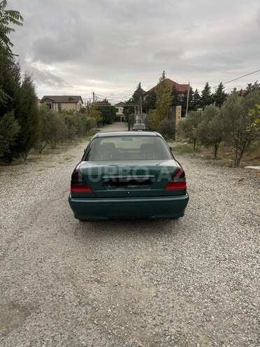 Mercedes C 220 1999, 242,557 km - 2.2 l - Bakı
