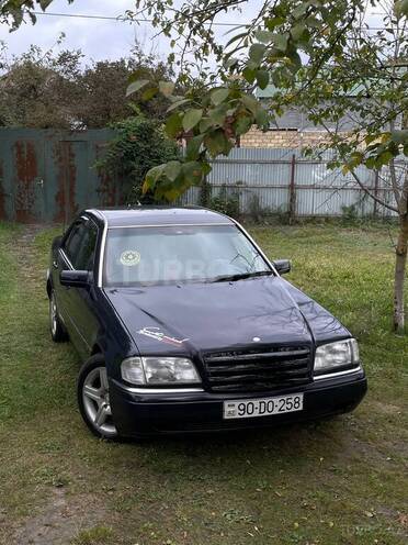 Mercedes C 180 1994, 425,369 km - 1.8 l - Qəbələ