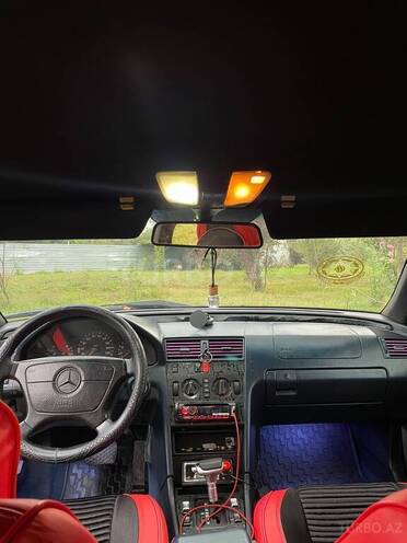 Mercedes C 180 1994, 425,369 km - 1.8 l - Qəbələ