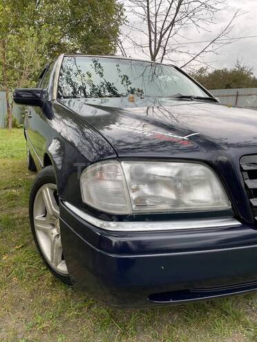Mercedes C 180 1994, 425,369 km - 1.8 l - Qəbələ