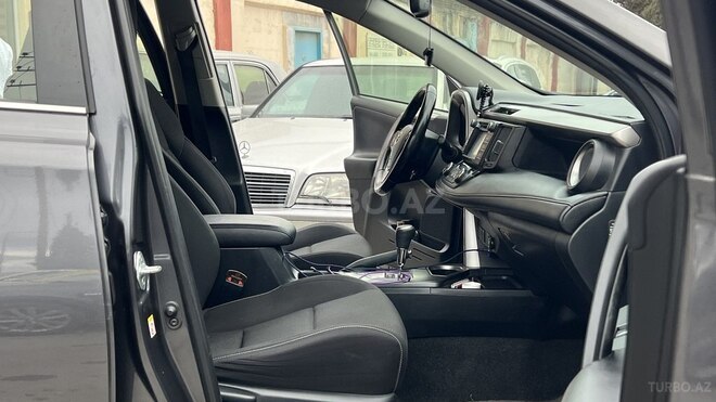 Toyota RAV4 2018, 190,000 km - 2.0 l - Sumqayıt