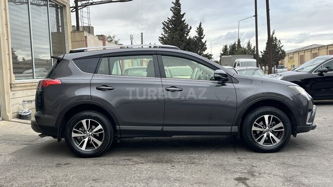 Toyota RAV4 2018, 190,000 km - 2.0 l - Sumqayıt