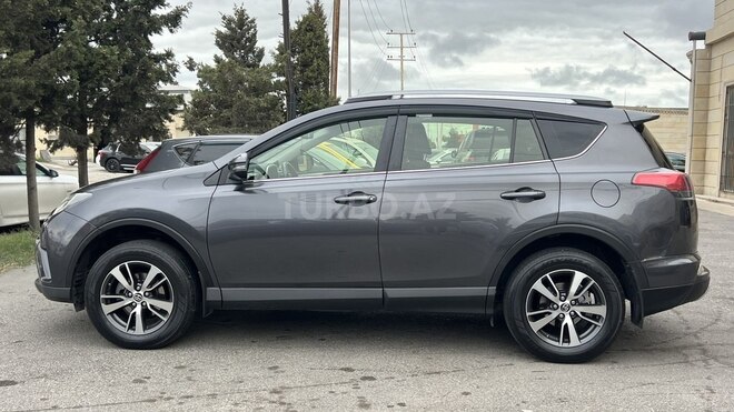 Toyota RAV4 2018, 190,000 km - 2.0 l - Sumqayıt