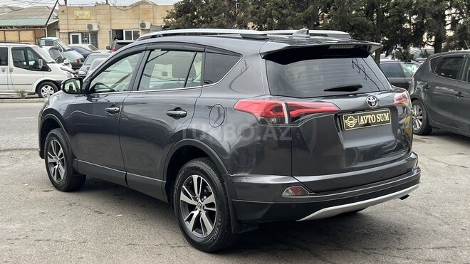 Toyota RAV4 2018, 190,000 km - 2.0 l - Sumqayıt
