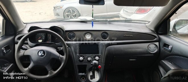 Mitsubishi Airtrek 2002, 354,808 km - 2.0 l - Bakı