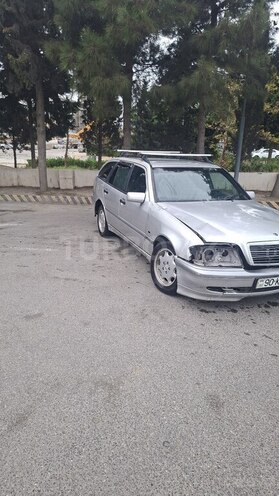 Mercedes C 200 2000, 45,000 km - 2.2 l - Bakı