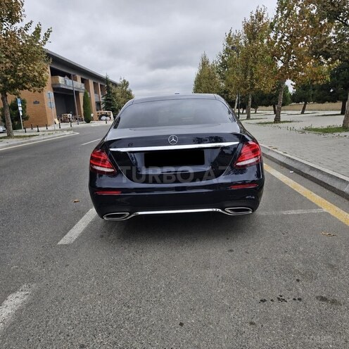 Mercedes E 200 4MATIC 2017, 123,000 km - 2.0 l - Bakı
