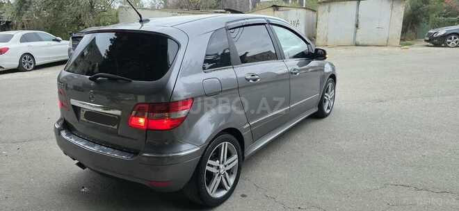 Mercedes B 170 2011, 135,000 km - 1.7 l - Sumqayıt