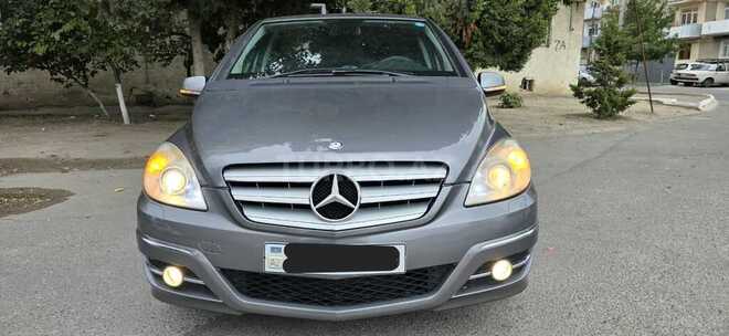 Mercedes B 170 2011, 135,000 km - 1.7 l - Sumqayıt