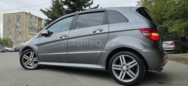 Mercedes B 170 2011, 135,000 km - 1.7 l - Sumqayıt