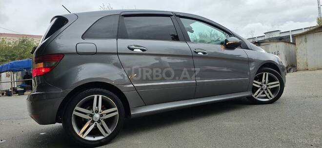 Mercedes B 170 2011, 135,000 km - 1.7 l - Sumqayıt