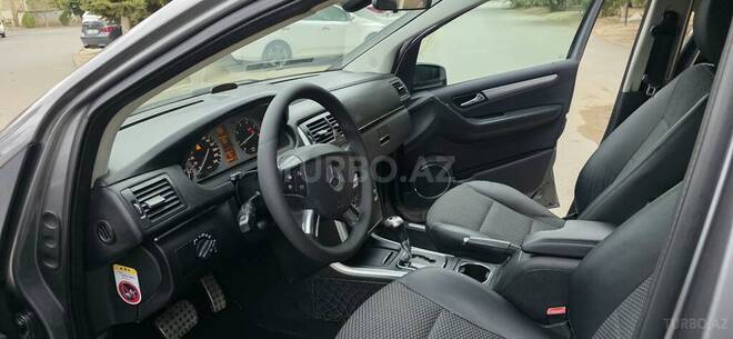 Mercedes B 170 2011, 135,000 km - 1.7 l - Sumqayıt