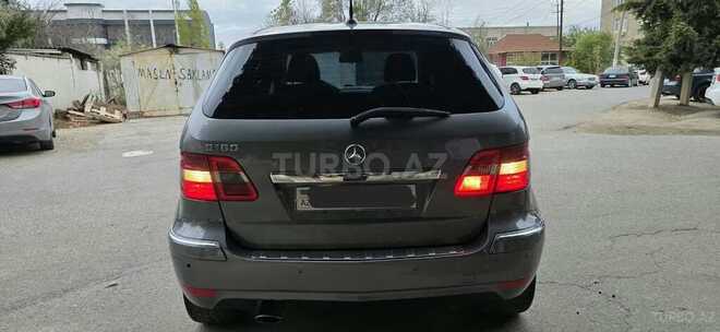 Mercedes B 170 2011, 135,000 km - 1.7 l - Sumqayıt