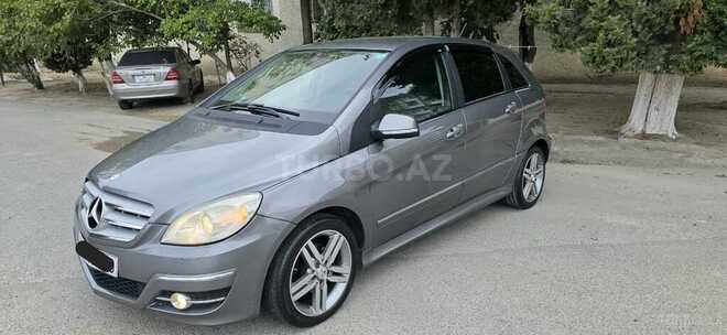Mercedes B 170 2011, 135,000 km - 1.7 l - Sumqayıt