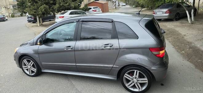 Mercedes B 170 2011, 135,000 km - 1.7 l - Sumqayıt