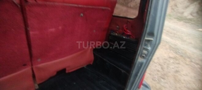 UAZ Hunter 2015, 150,000 km - 2.7 l - Lerik