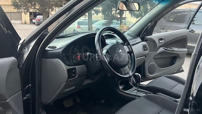 Nissan Sunny 2011, 285,000 km - 1.6 л - Sumqayıt