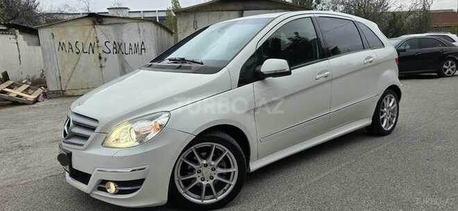 Mercedes B 170 2009, 142,000 km - 1.7 l - Sumqayıt
