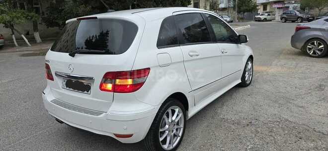 Mercedes B 170 2009, 142,000 km - 1.7 l - Sumqayıt