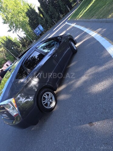 Toyota Prius 2011, 400,000 km - 1.8 л - Mingəçevir
