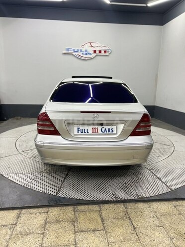 Mercedes C 240 2001, 329,111 km - 2.6 l - Sumqayıt