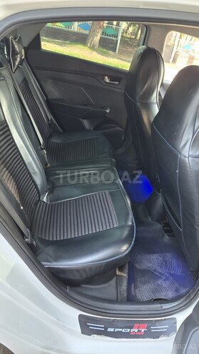 Hyundai Accent 2019, 180,000 km - 1.6 л - Bakı