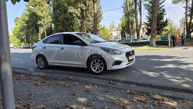 Hyundai Accent 2019, 180,000 km - 1.6 л - Bakı